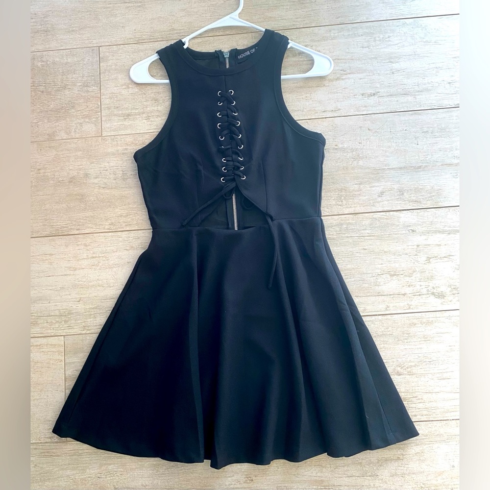 NWOT Cutout Lace Up Black Flare Dress Medium/ 10